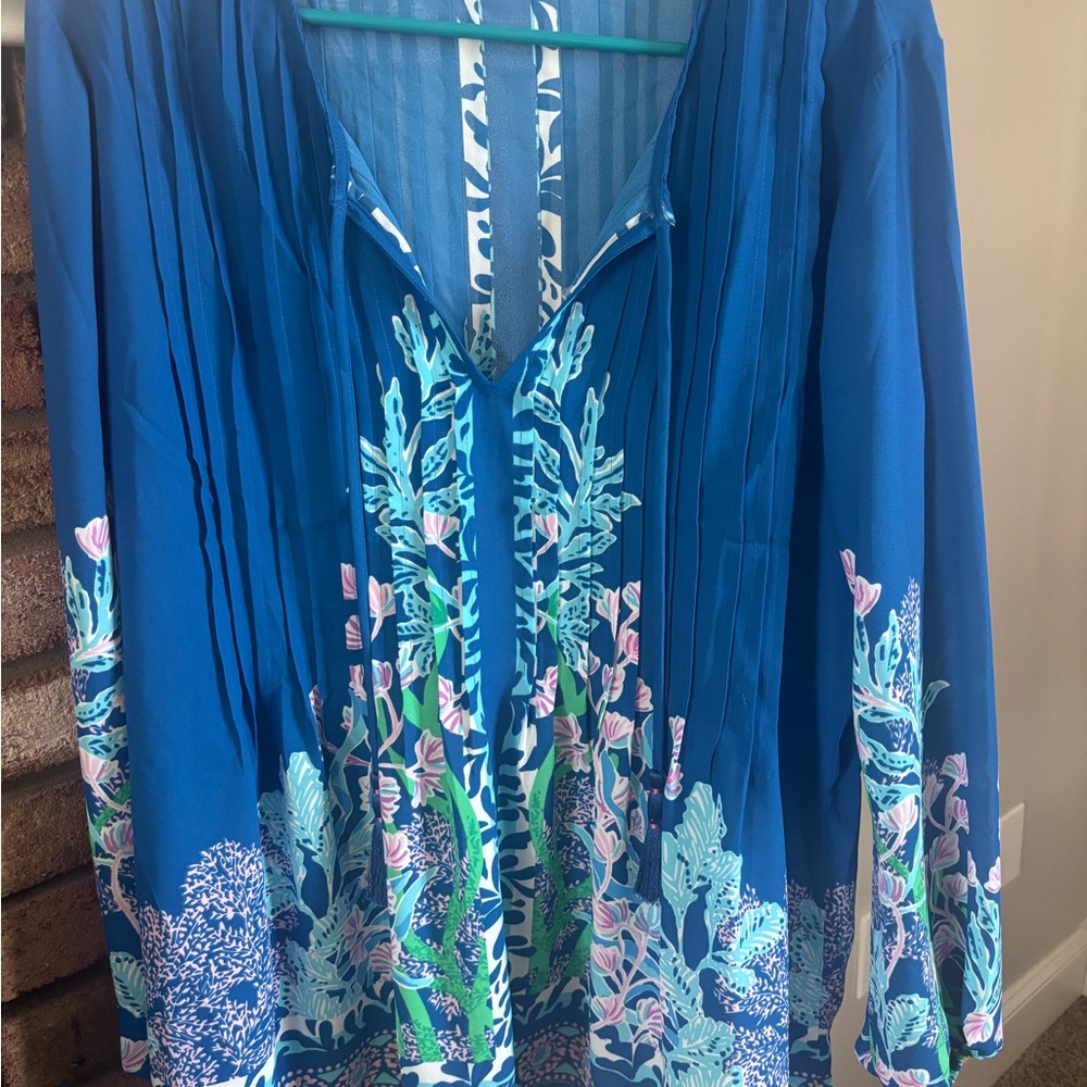 Lilly Pulitzer Blue and White Floral Tunic